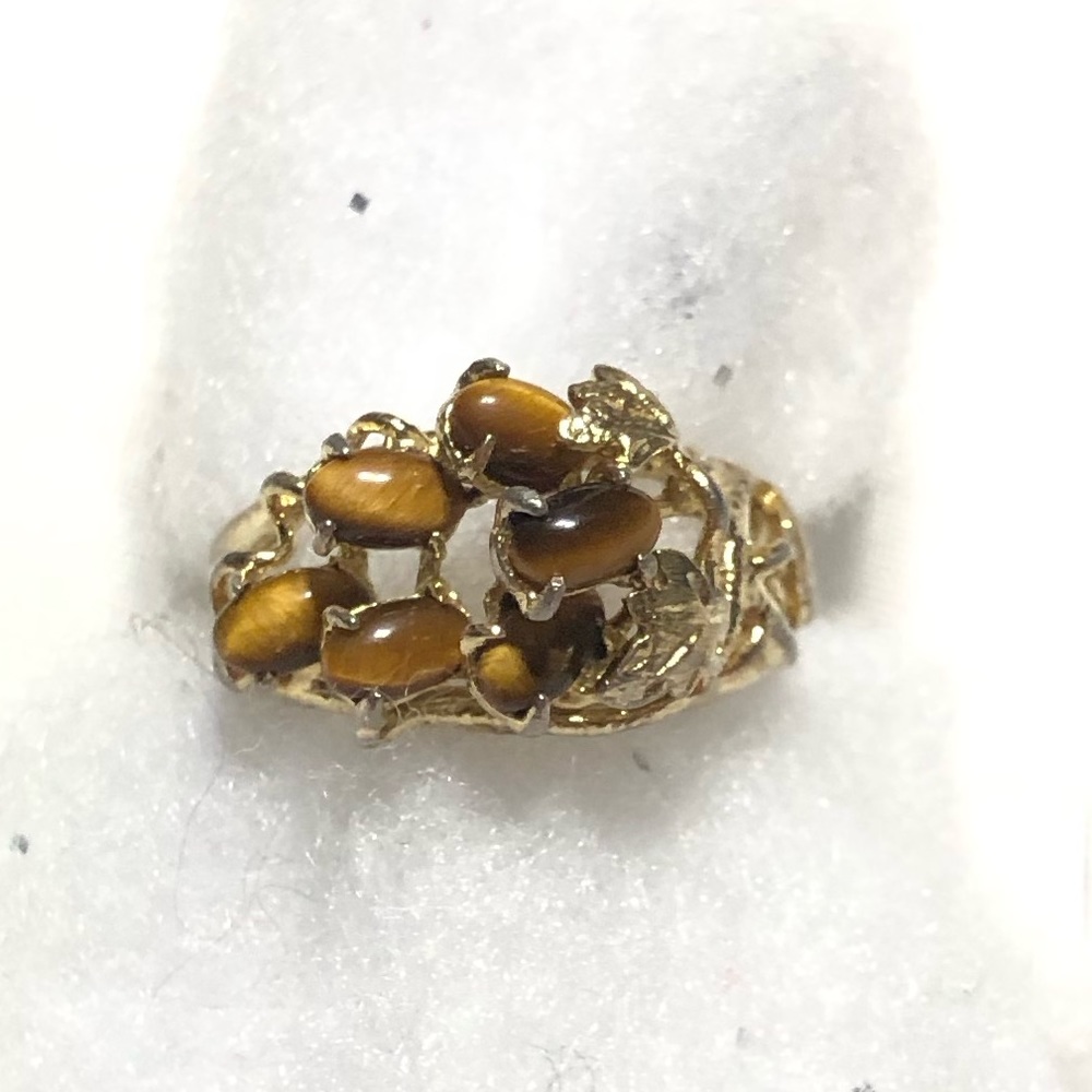 ⬇️SALE‼️ Antique gold tiger eye ring (81)
